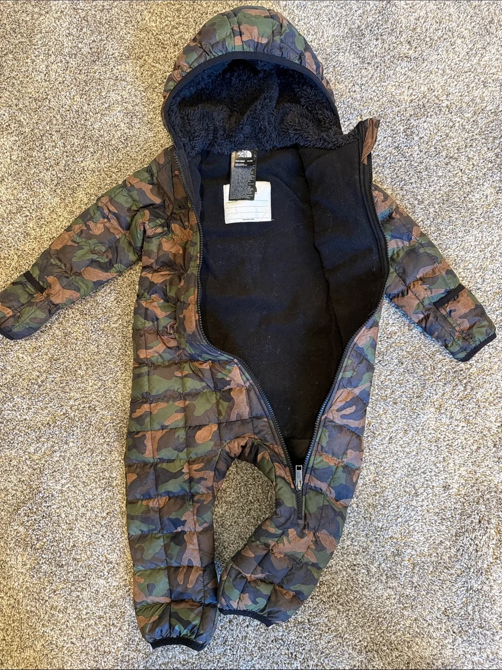 The North Face Rare Camo Insulated One-Piece Snowsuit - Green/Brown 18-24m